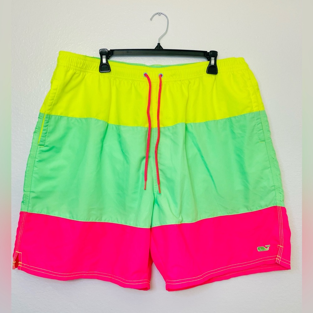 Vineyard Vines NWT Men’s Neon Colorblock Piped Chappy Swim‎ Shorts Size XL